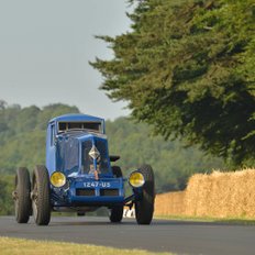 Goodwood FoS Oldtimer auf der Rennstrecke